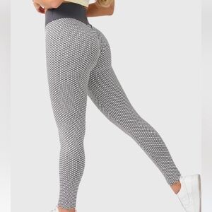 Scrunch Butt Lift Leggings Grey and White Medium